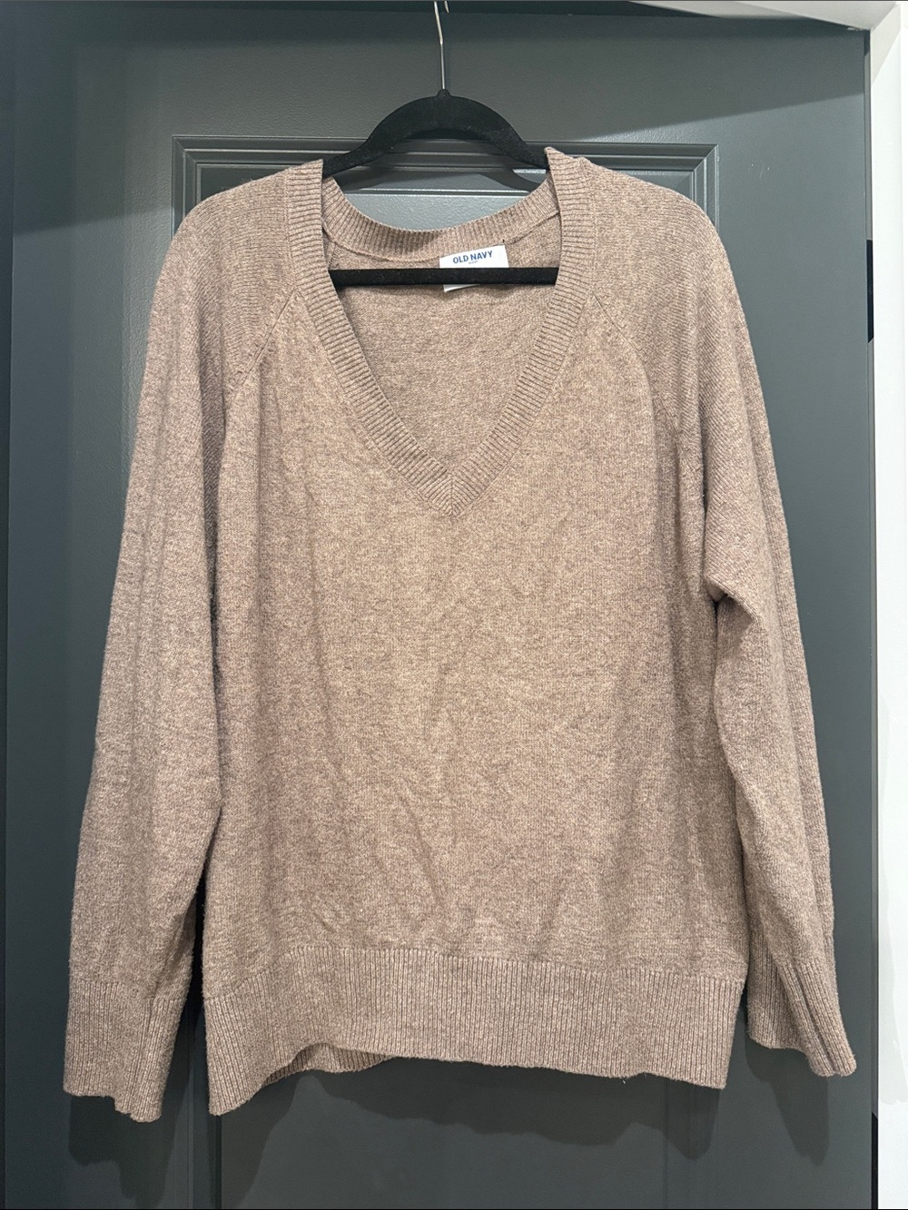 Old Navy Women's V-Neck Sweater - Light Taupe